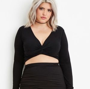 🖤 New Twist Tie Crop Top